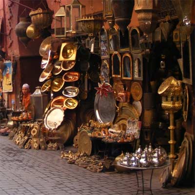 Utensilios de Cobre en mercado marroqu